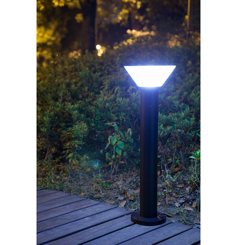 3.5W LED Solar Lawn Lamp PV-G002